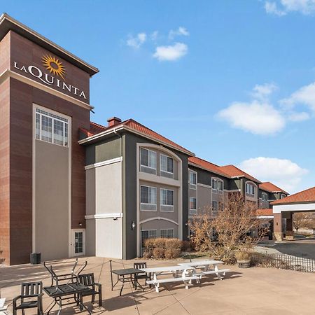 La Quinta Inn & Suites By Wyndham Loveland Estes Park Bagian luar foto