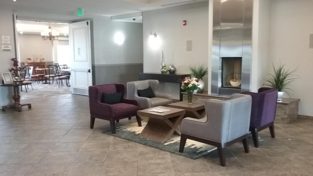La Quinta Inn & Suites By Wyndham Loveland Estes Park Bagian luar foto