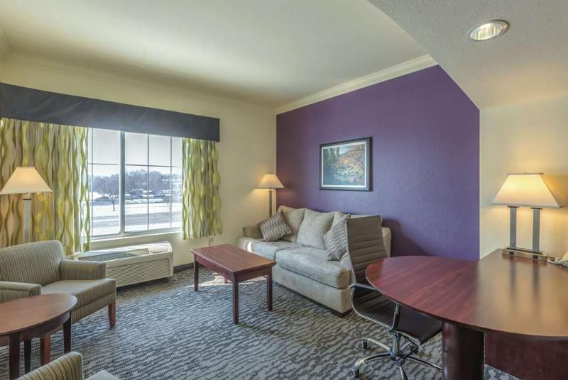 La Quinta Inn & Suites By Wyndham Loveland Estes Park Bagian luar foto