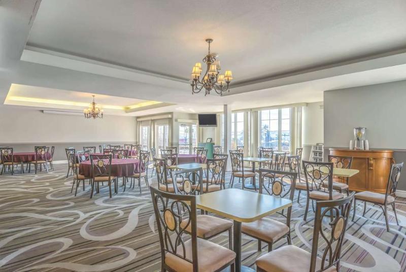 La Quinta Inn & Suites By Wyndham Loveland Estes Park Bagian luar foto